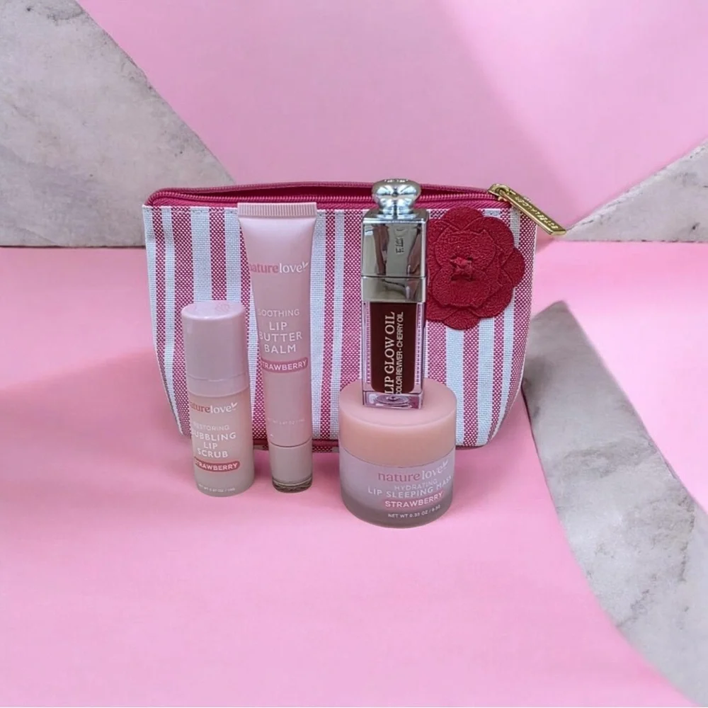Estee Lauder Cosmetic Bag Lip Care Set With Dior Lip Gloss - Picture 4 of 4